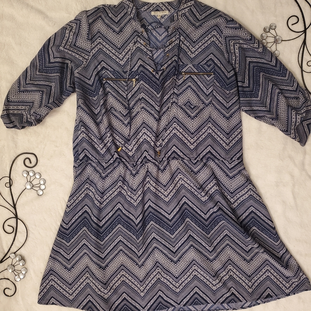 Blue and white pattern dress